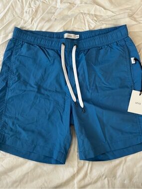 Onia The Charlies Men’s Blue Swim Trunks Blueberry Solid